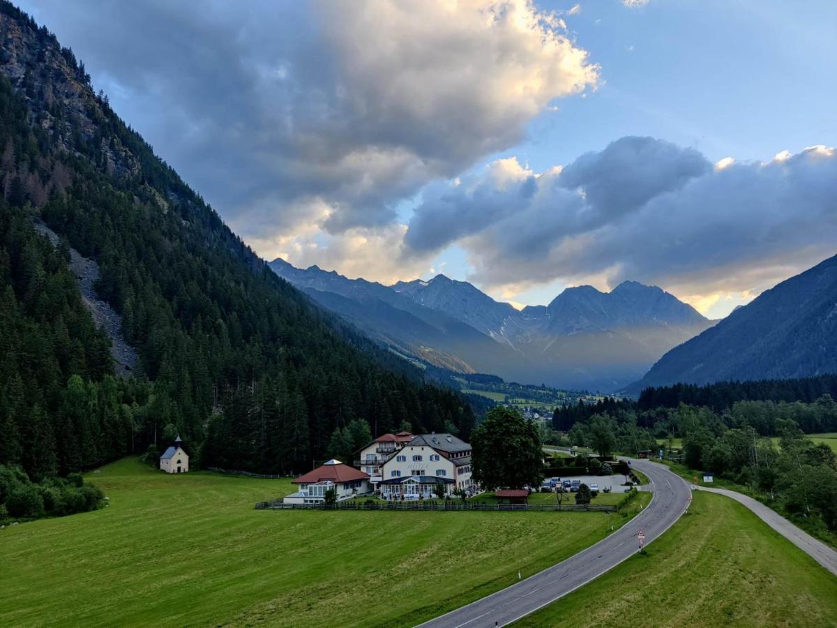 أنتيرسيلفا دي ميزو Hotel Bad Salomonsbrunn المظهر الخارجي الصورة